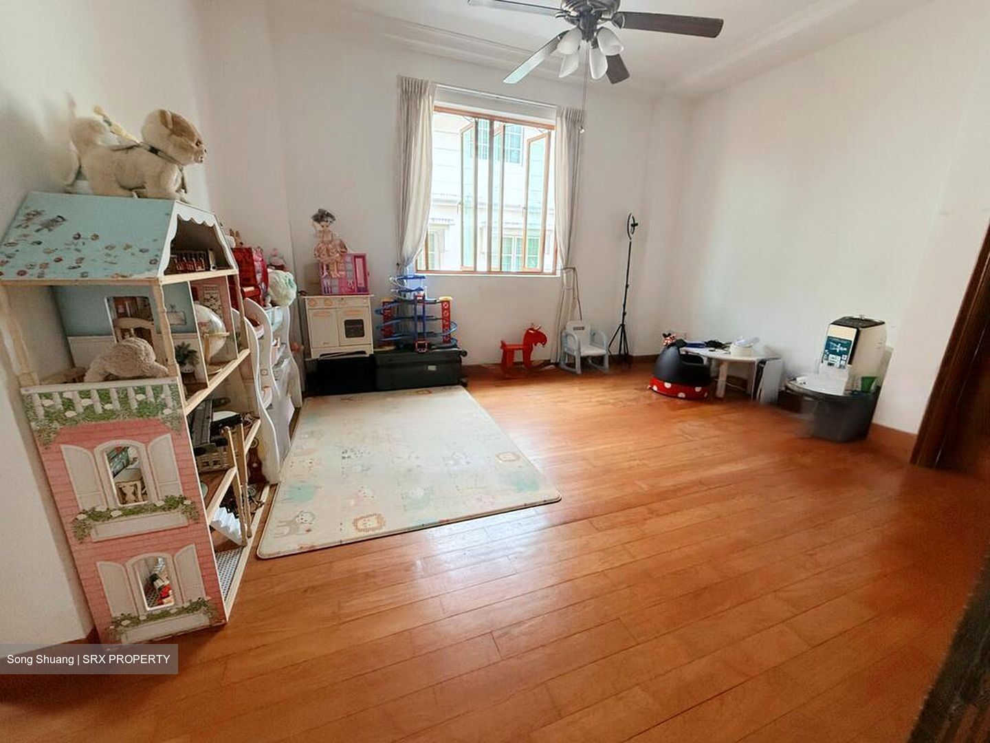 Eng Kong Park (D21), Terrace #470544561